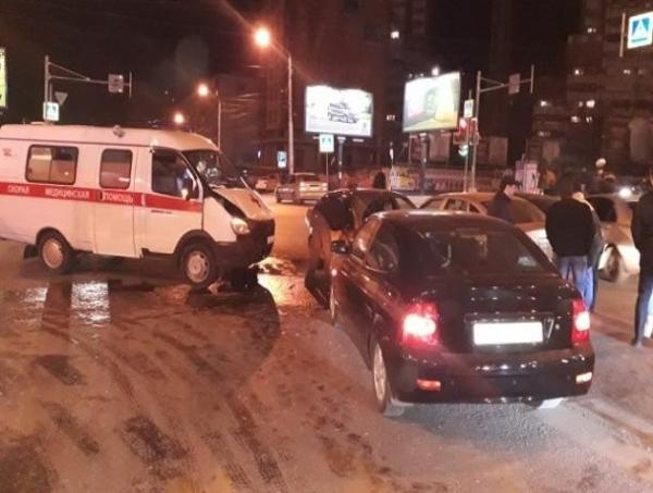 Массовое ДТП произошло в Северном жилом массиве Ростова-на-Дону